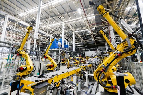 打探重庆车展丨赛力斯华为智选SF5热度不减，智能出行成焦点